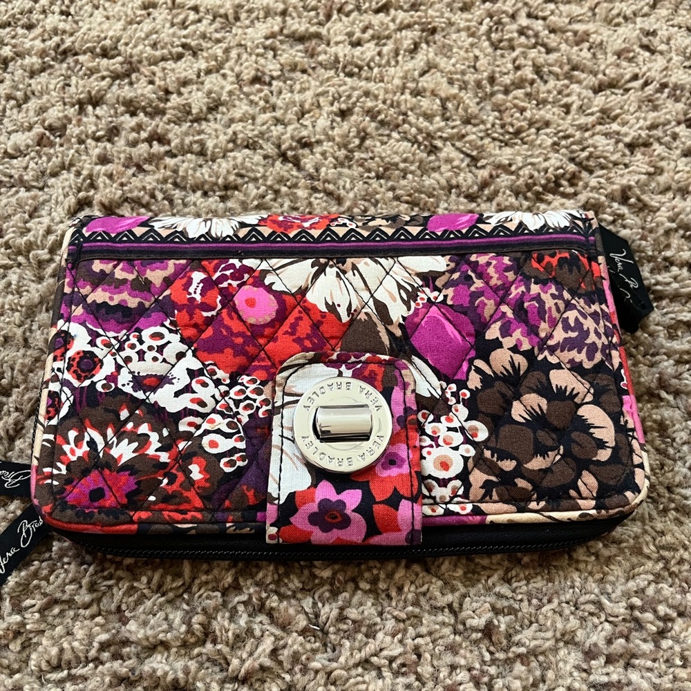 VERA BRADLEY ROSEWOOD ~ wallet ~ retired ~ excellent condition